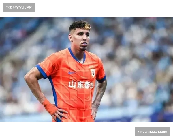 阿尔瓦罗泰山后防新援表现平平 与球队磨合仍需时间